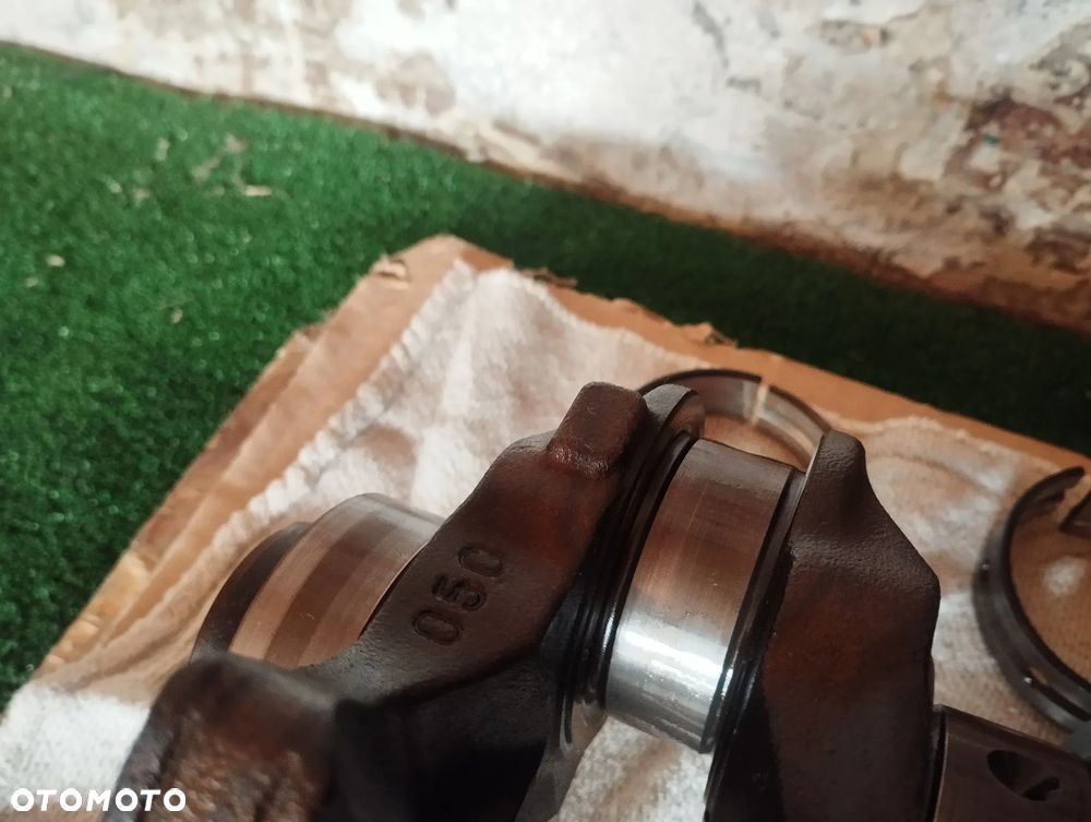 WAŁ KORBOWY PANEWKI HUB72 BMW E81 E87 1.6i 2011 ROK N45B16AC - 12