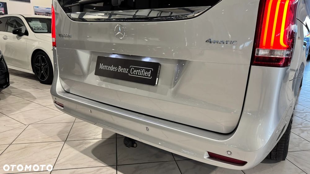 Mercedes-Benz Klasa V - 8