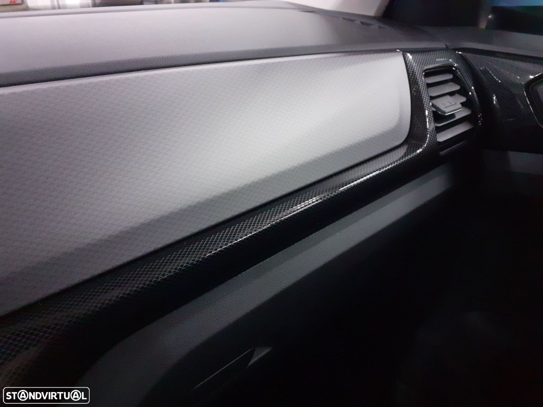 VW T-Cross 1.0 TSI Urban - 20
