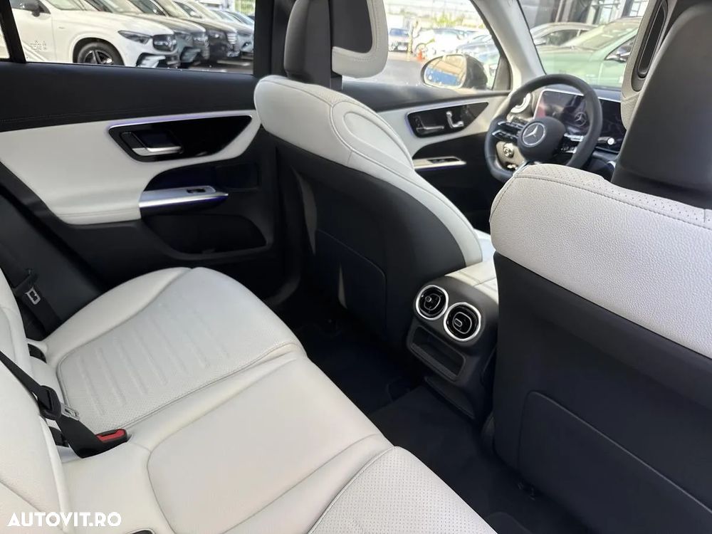 Mercedes-Benz GLC 300 e 4MATIC - 10