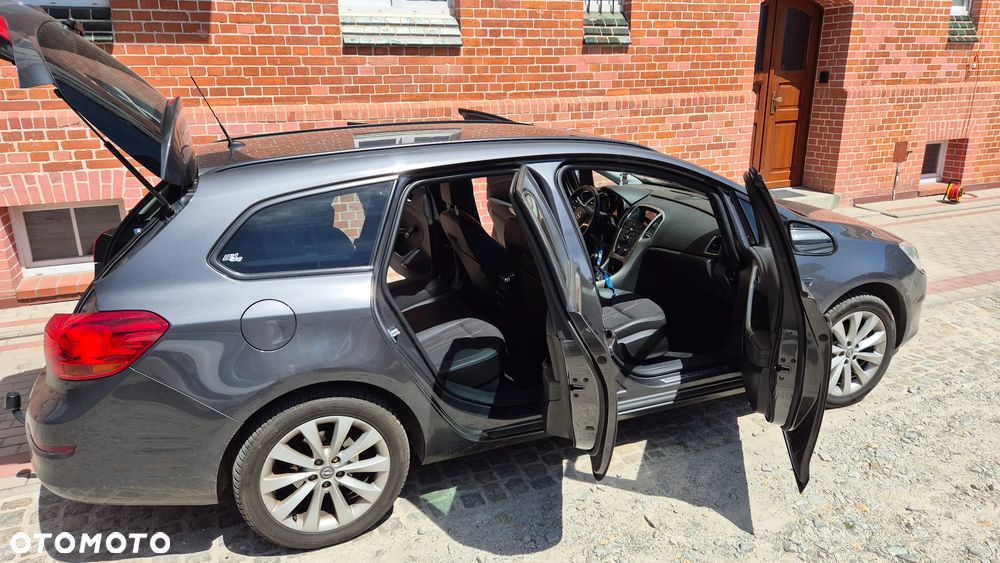 Opel Astra 1.4 T Edition 150 - 11