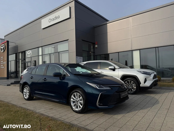 Toyota Corolla 1.8 HSD Business