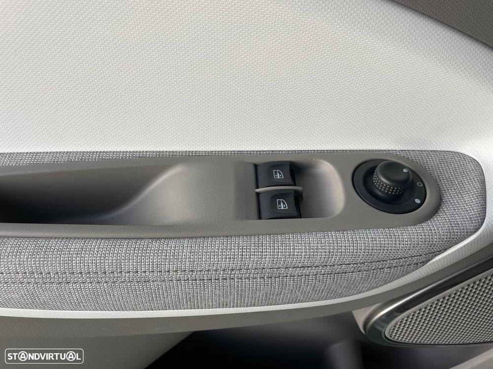 Renault Zoe (c/ Bateria) 41 kwh Intens - 16