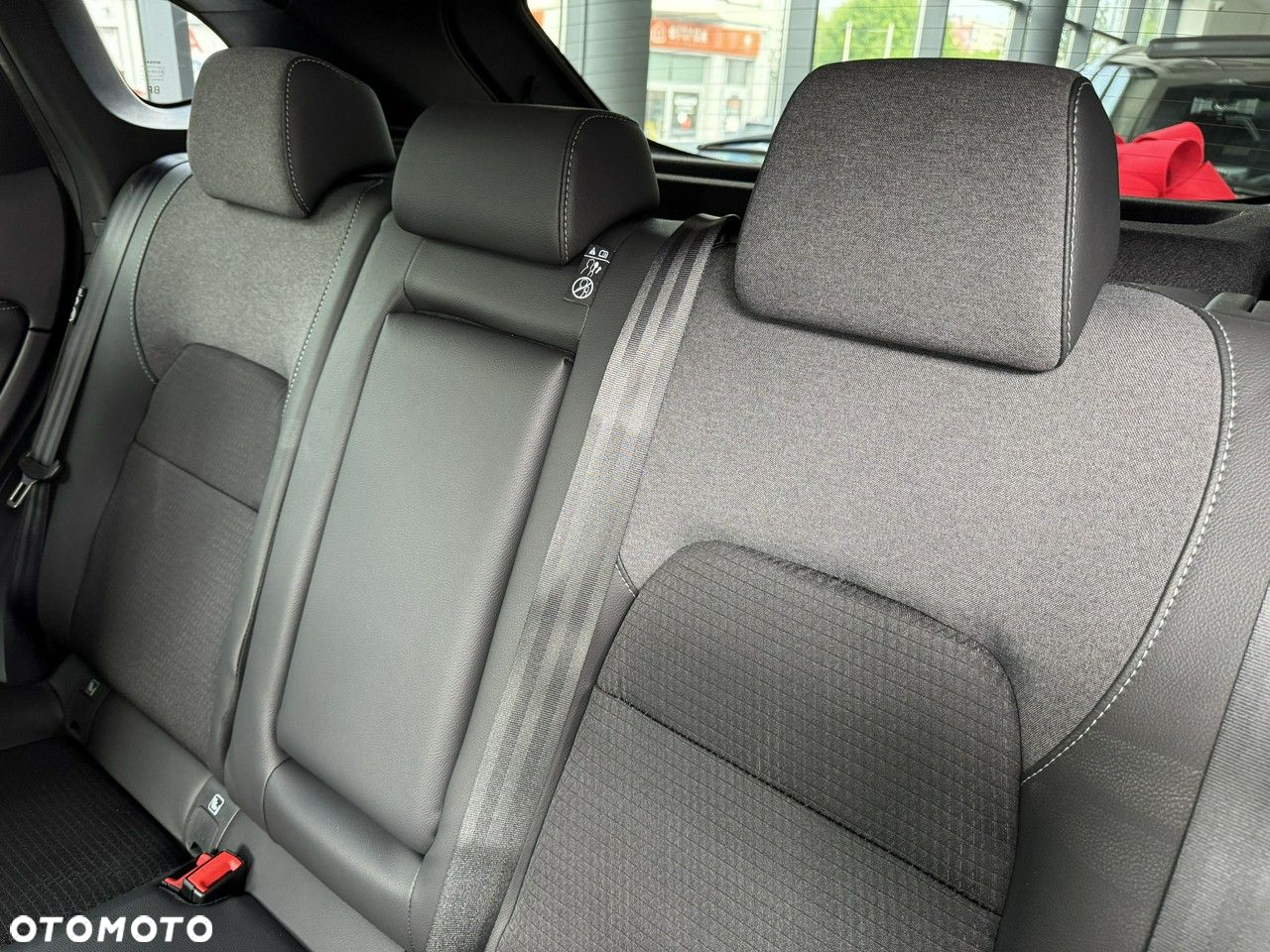 Nissan Qashqai 1.3 DIG-T mHEV N-Connecta - 18
