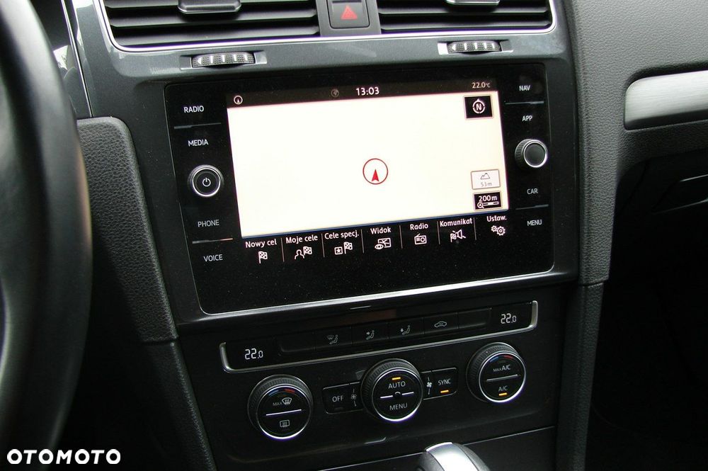 Volkswagen Golf - 25