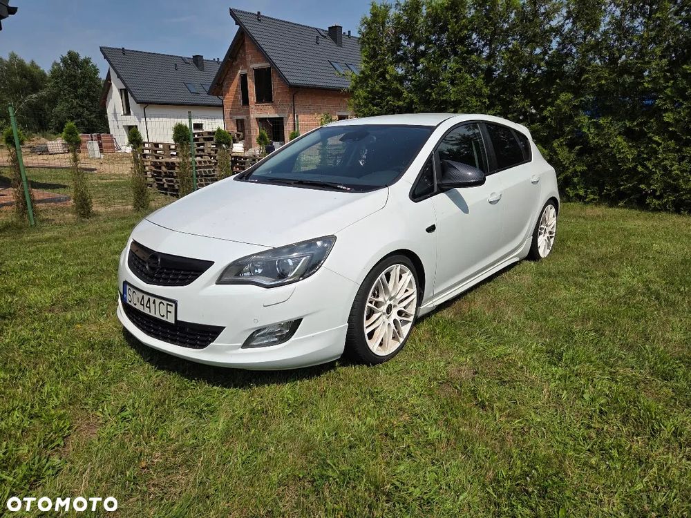 Opel Astra 1.6 Turbo Edition - 4