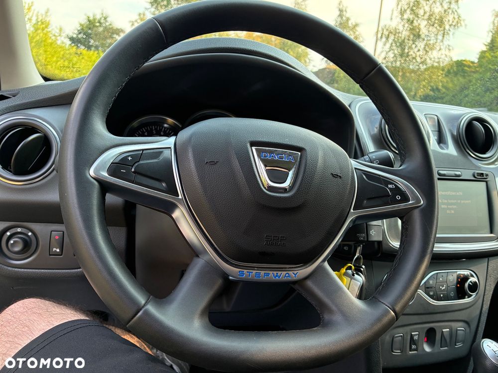 Dacia Logan TCe 90 (S&S) Stepway - 13