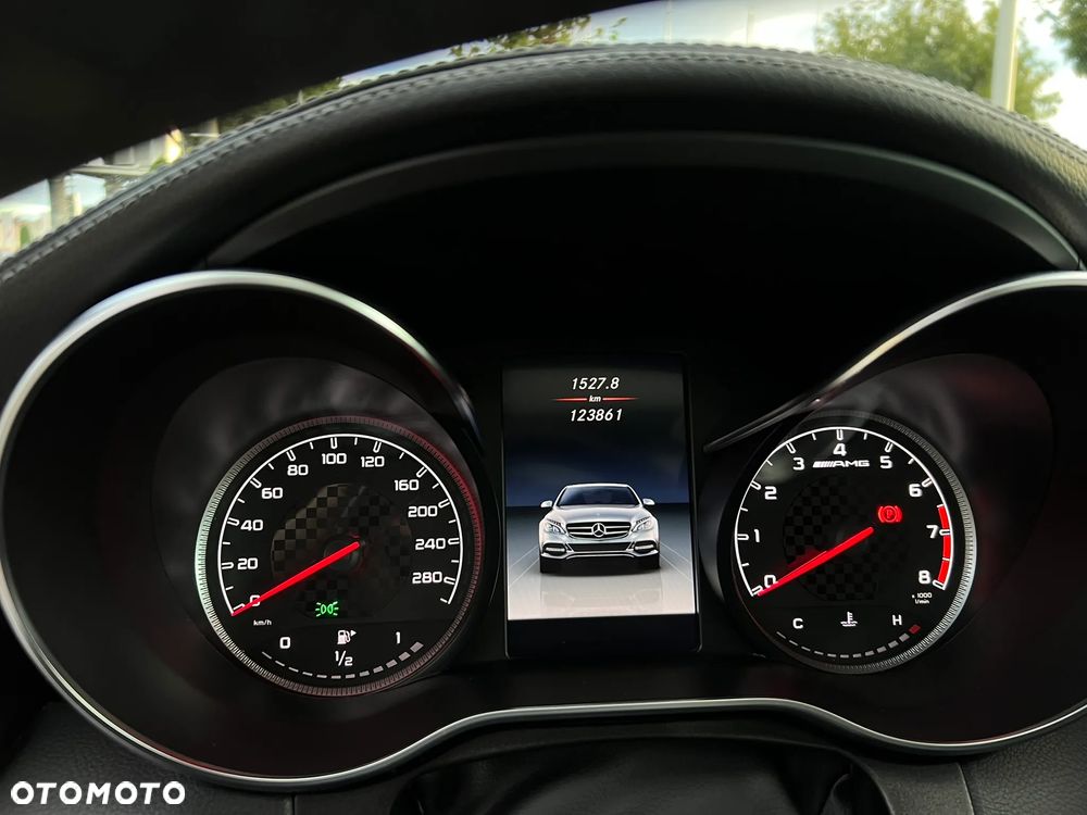 Mercedes-Benz Klasa C AMG 43 4Matic 9G-TRONIC - 20