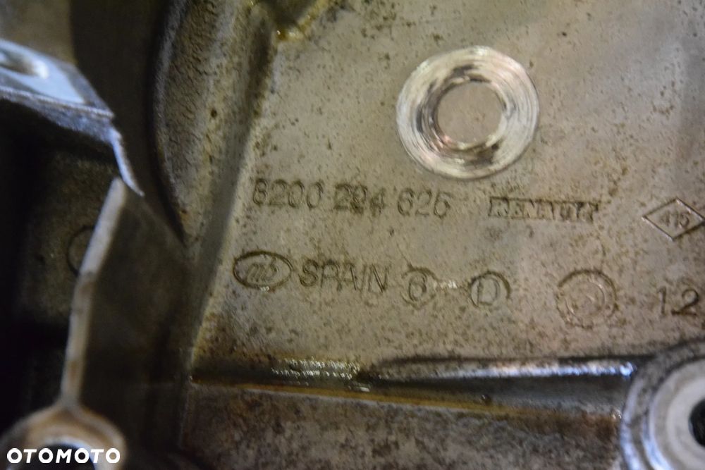 Renault Dacia 1.6 16V Osłona obudowa paska rozrządu 8200294625 - 3