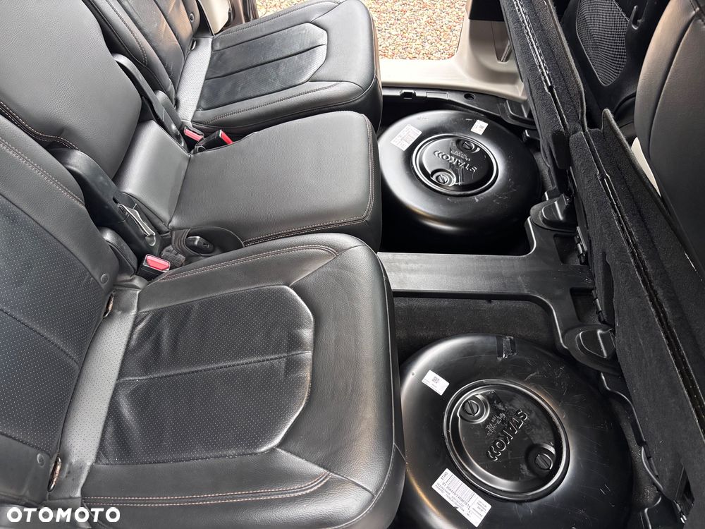 Chrysler Pacifica - 19