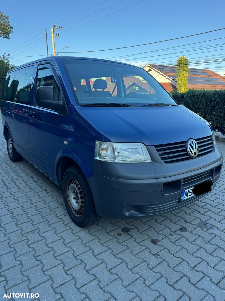 Volkswagen Transporter - 1