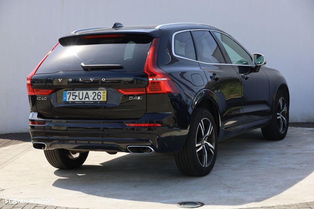 Volvo XC 60 2.0 D4 R-Design AWD Geartronic - 23