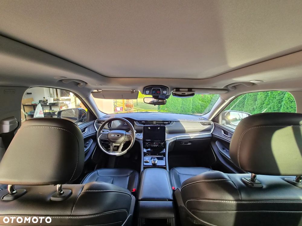 Jeep Grand Cherokee - 19