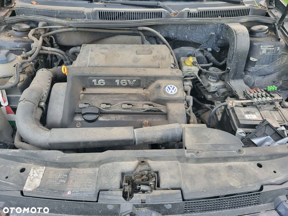Volkswagen Golf - 14