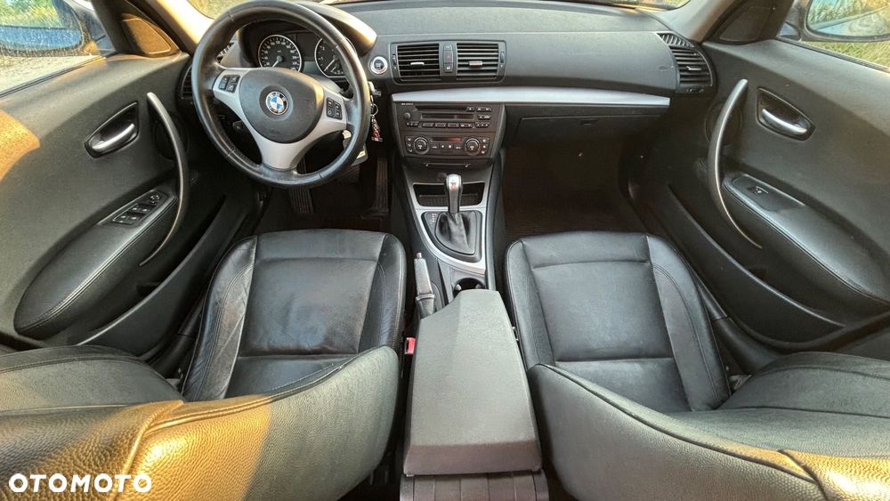 BMW Seria 1 120i - 10