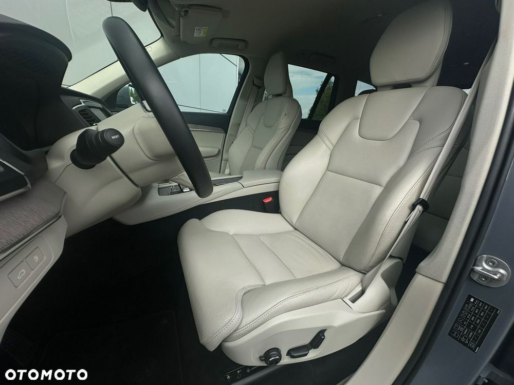 Volvo XC 90 - 16
