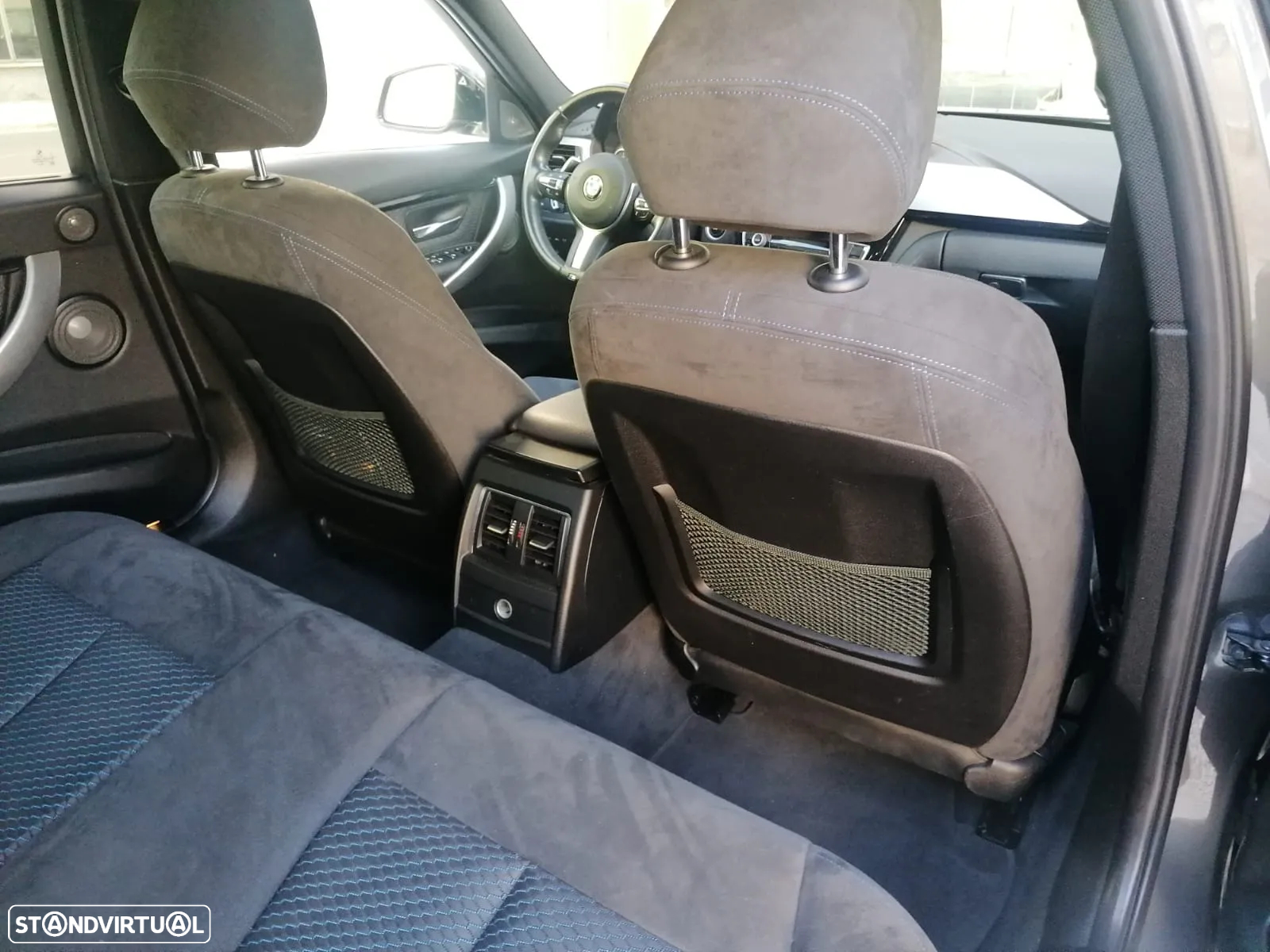 BMW 330 e iPerformance Pack M - 14