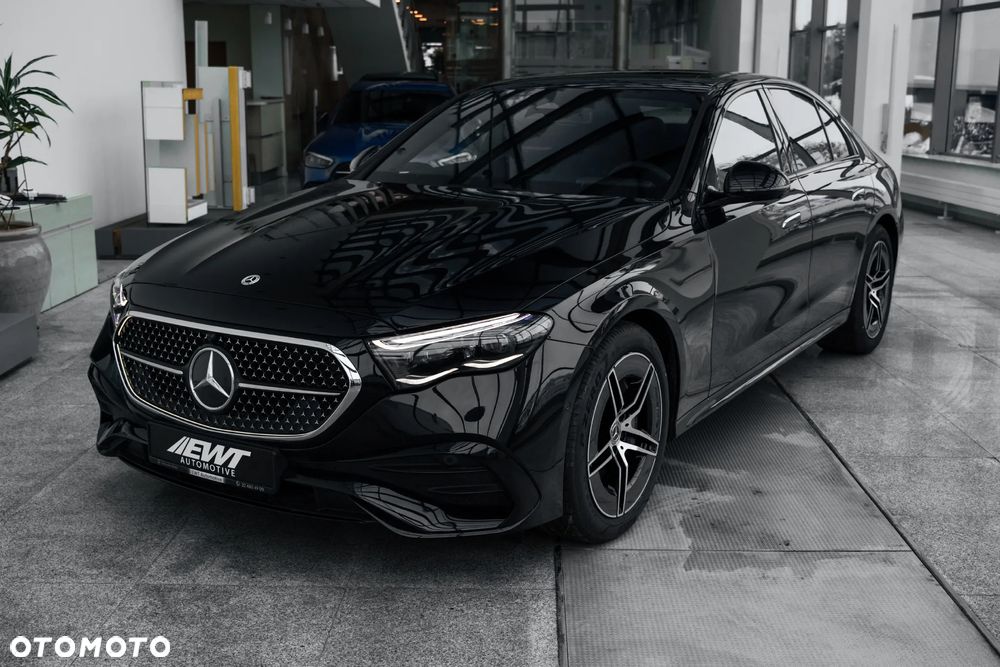Mercedes-Benz Klasa E 200 mHEV 4-Matic AMG 9G-Tronic - 4