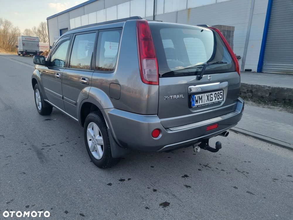 Nissan X-Trail 2.0 4x2 Comfort - 2