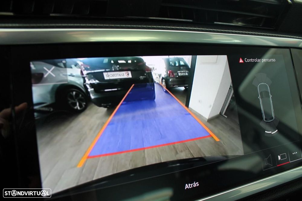 Audi Q3 45 TFSIe S tronic S line - 12