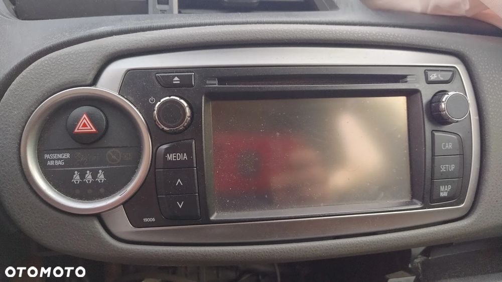 RADIO TOYOTA YARIS III - 1