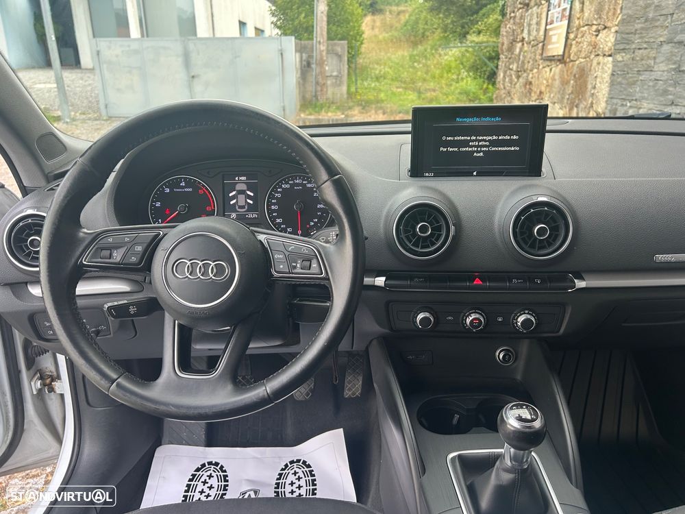 Audi A3 Limousine 1.6 TDI Sport - 12