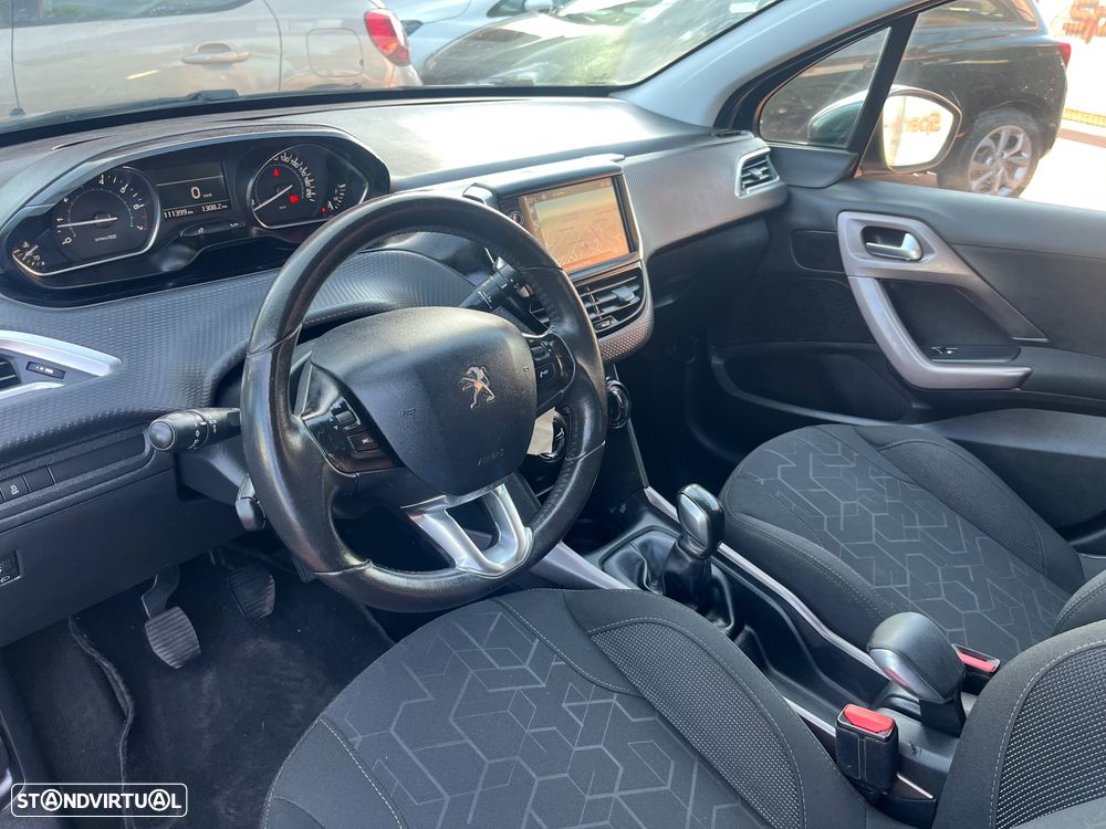 Peugeot 2008 1.2 VTi Allure - 9