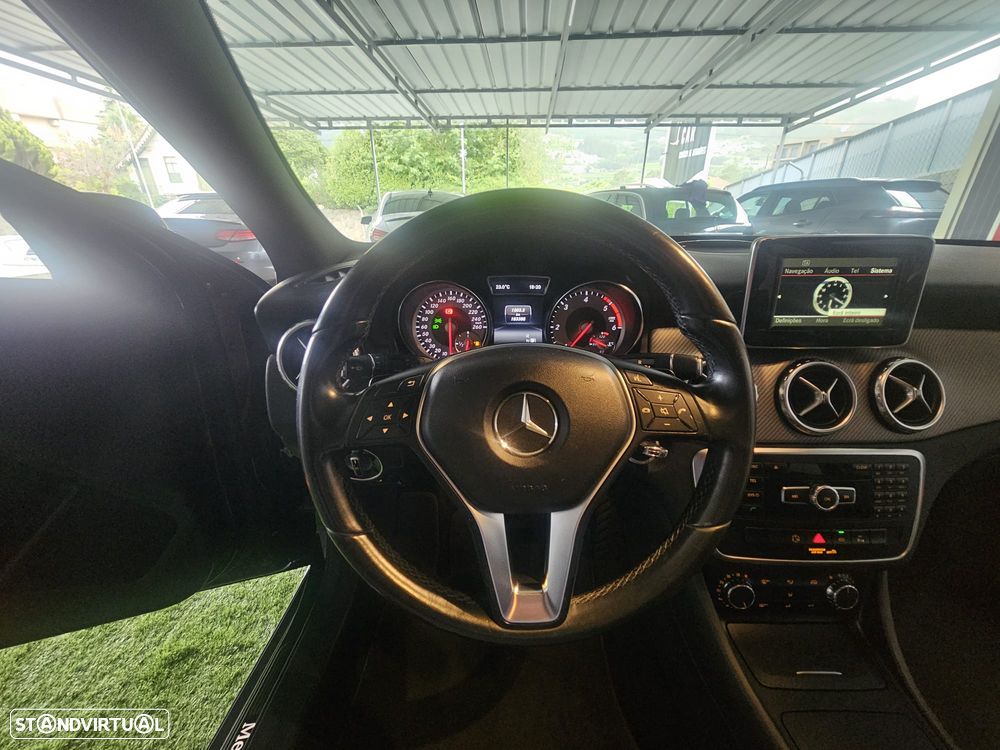 Mercedes-Benz GLA 180 (CDI) d 7G-DCT AMG Line - 16