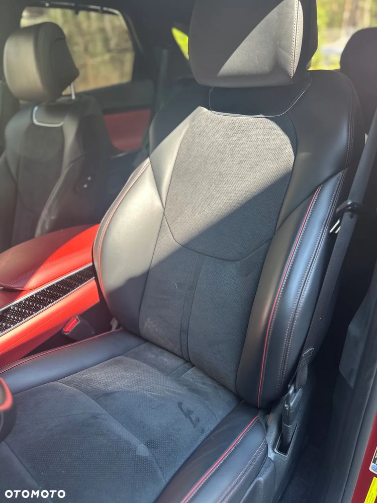 Genesis GV70 - 25