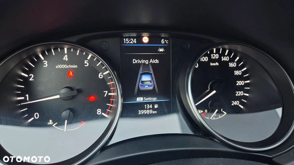 Nissan Qashqai 1.3 DIG-T N-CONNECTA - 29