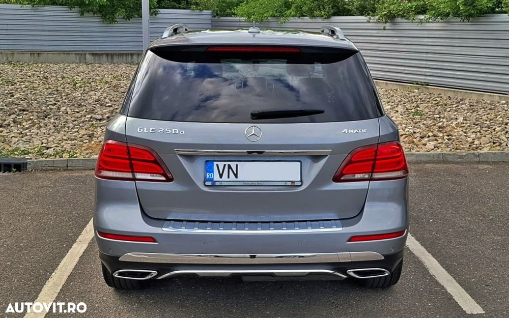 Mercedes-Benz GLE 250 d 4MATIC 9G-TRONIC - 8