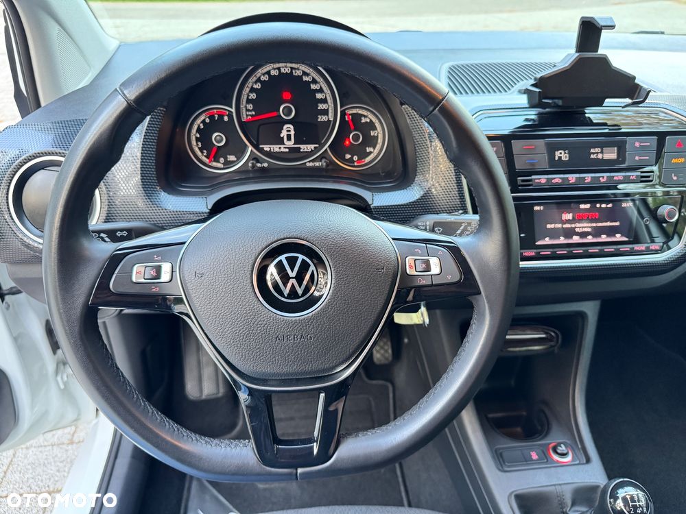 Volkswagen up! Active - 21