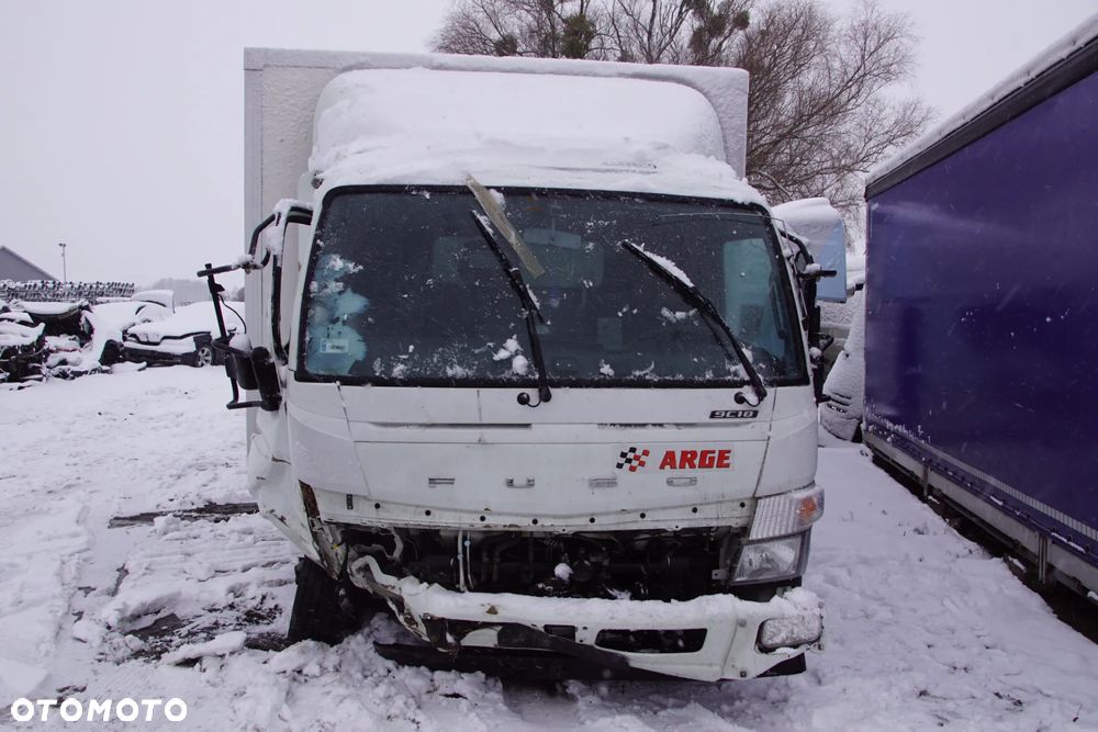 Auto na części - Fuso Canter 9C18 3.0 D 175 KM 4P10 Duonic 2020R Silnik Skrzynia Drzwi Lampa Lusterko Klamka Szyba Owiewka Osłona Kontener Zabudowa Deska Kokpit Sterownik Moduł Czujnik Licznik Panel - 2