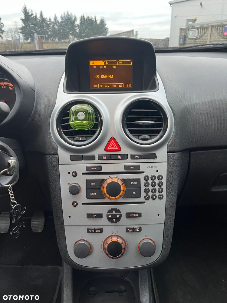 Opel Corsa 1.2 16V Essentia - 8