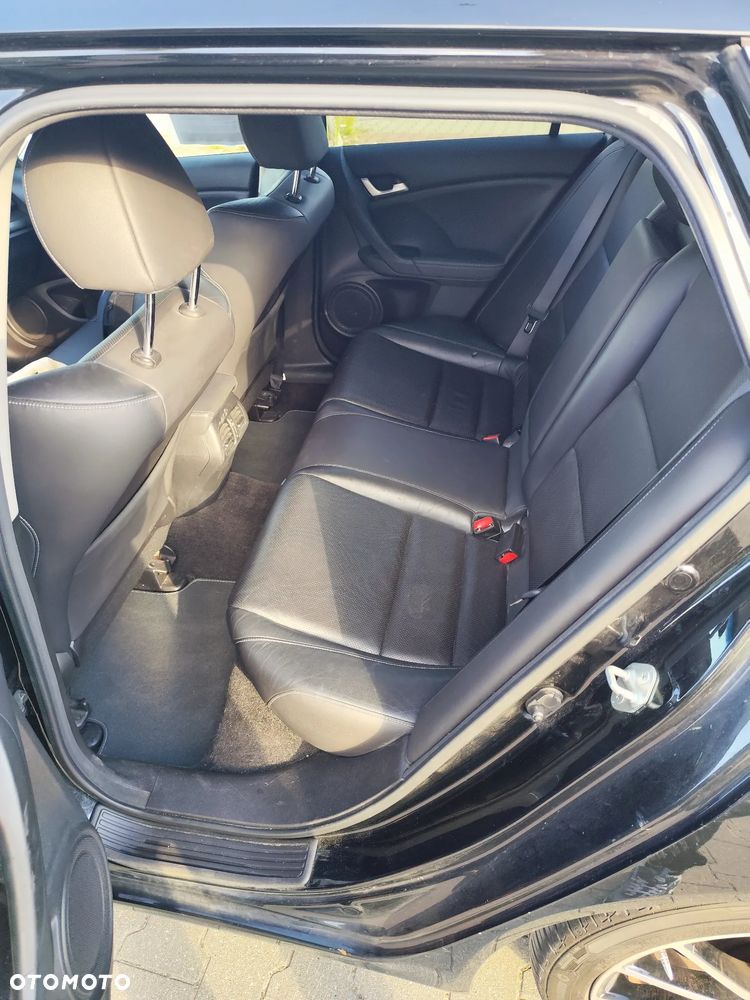 Honda Accord 2.0 Executive - 12