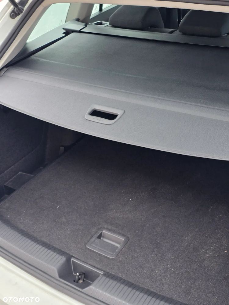 Volkswagen Golf 2.0 TDI Life - 22