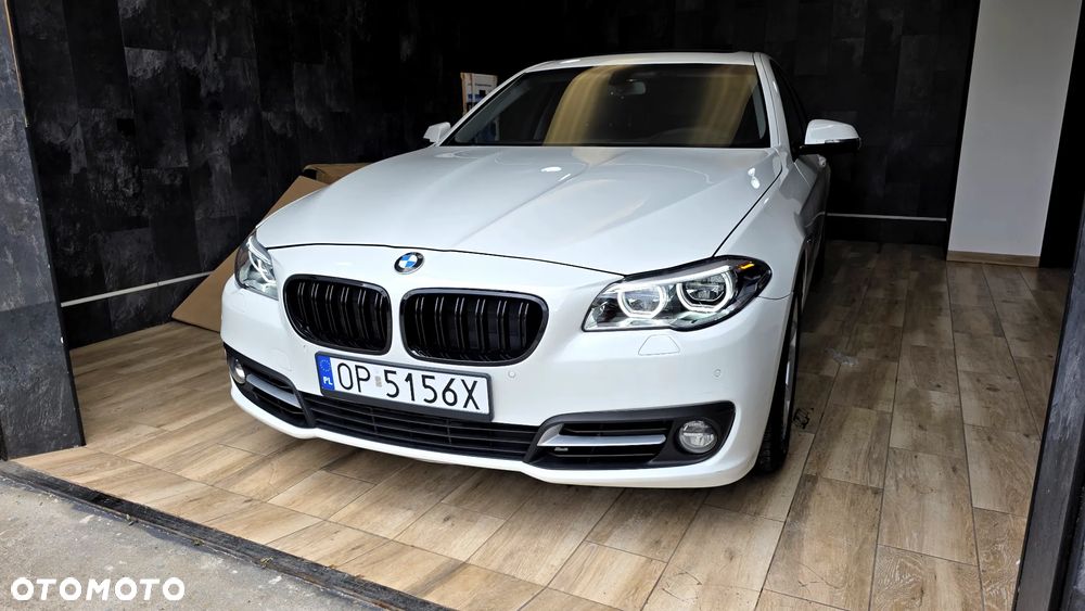 BMW Seria 5 528i Sport-Aut - 4