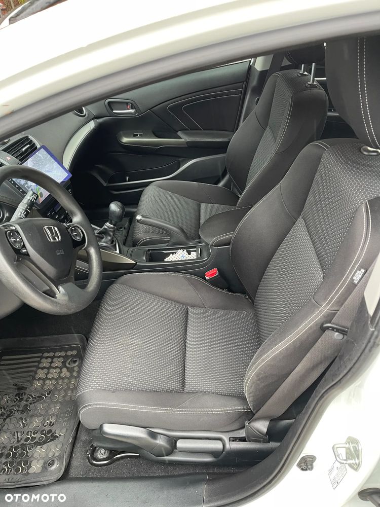 Honda Civic 1.6 i-DTEC Comfort Black Edition - 3