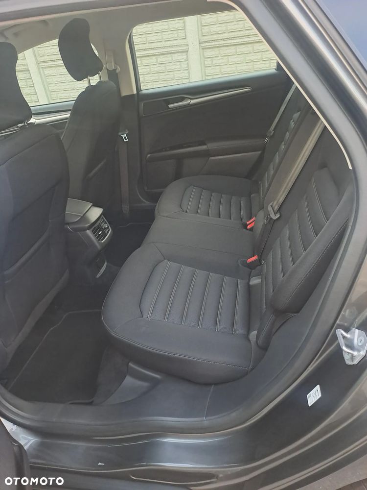 Ford Mondeo - 25