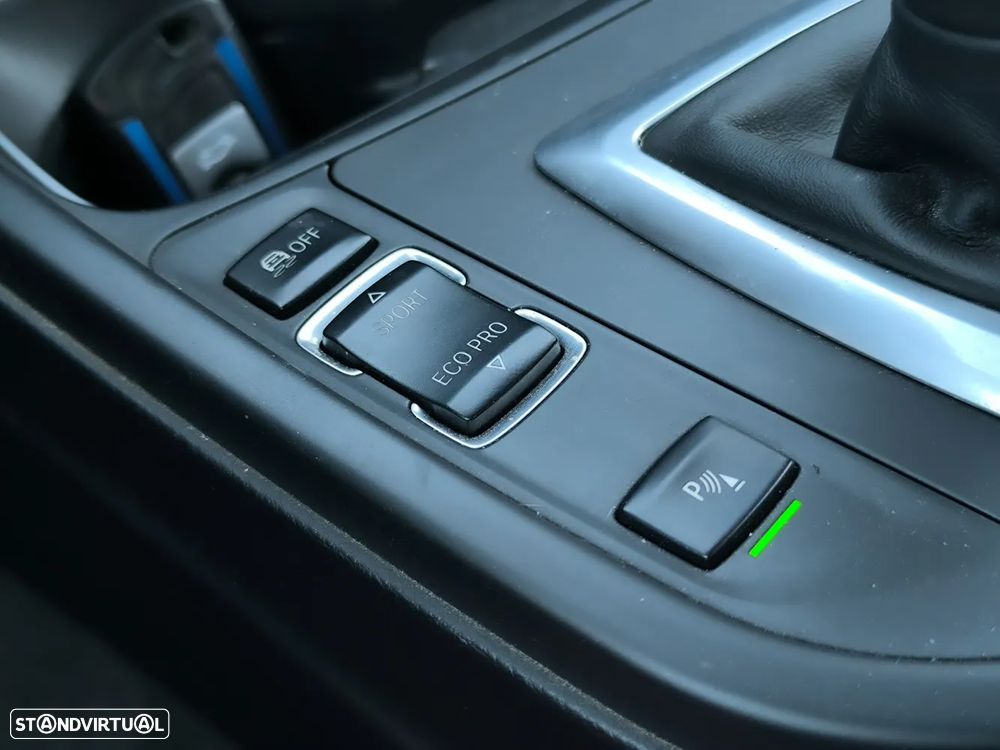 BMW 330 d - 23
