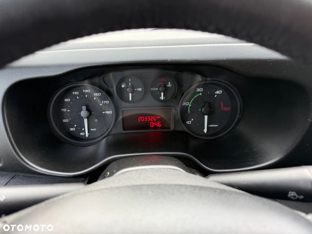 Iveco Daily Brygadówka Wywrotka 35C15 50C15 3.0 HPI 150 KM 3 strony Wywrotka - 11