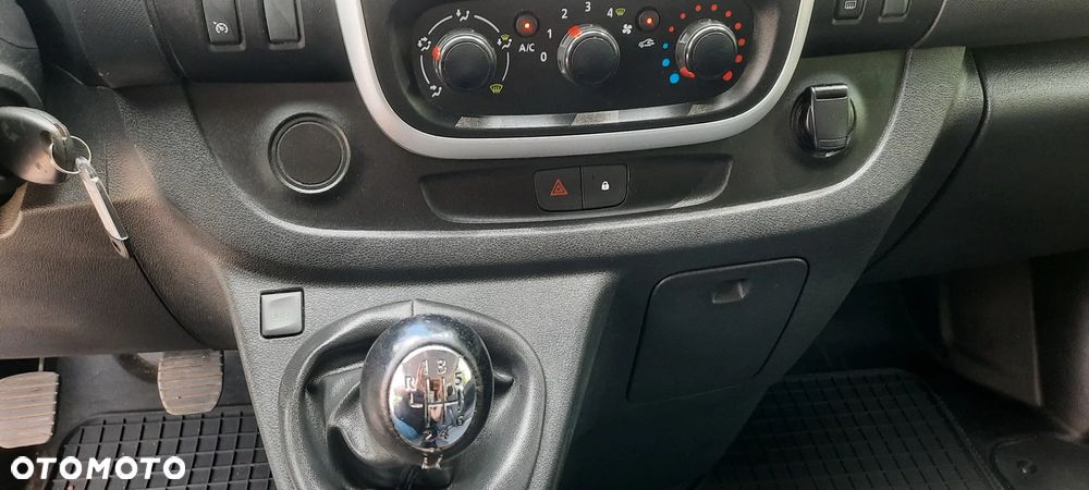 Renault TRAFIC TALENTO - 13
