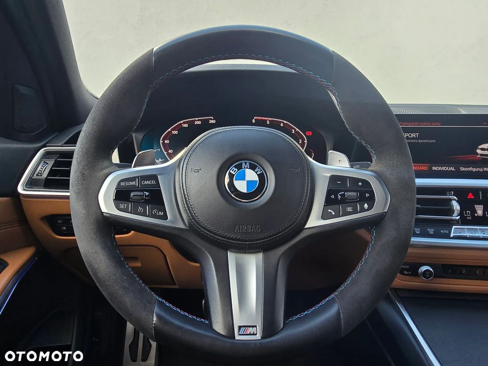 BMW Seria 3 320d xDrive M Sport - 16