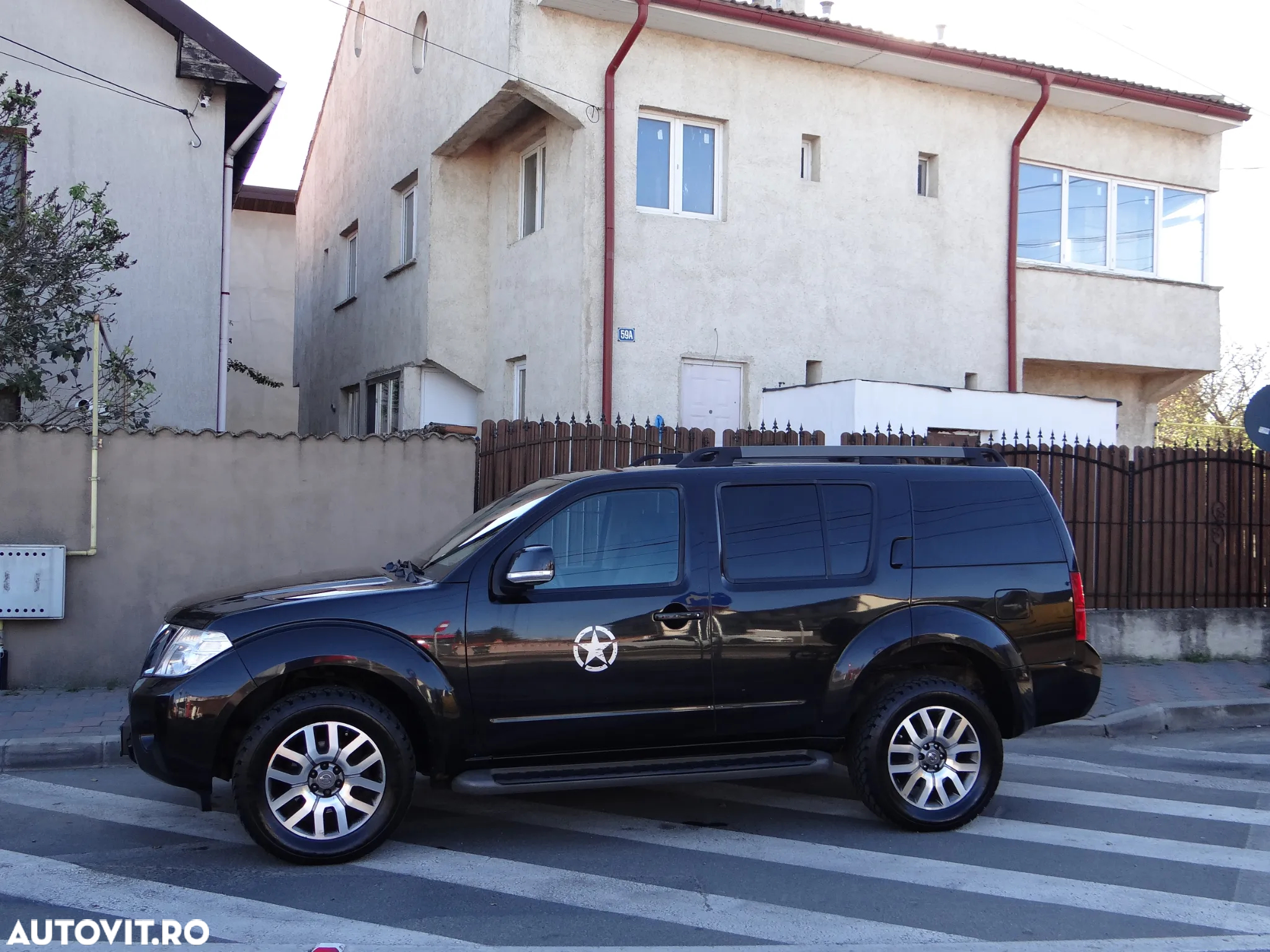 Nissan Pathfinder 2.5 dCi DPF All Mode 4X4 LE - 2