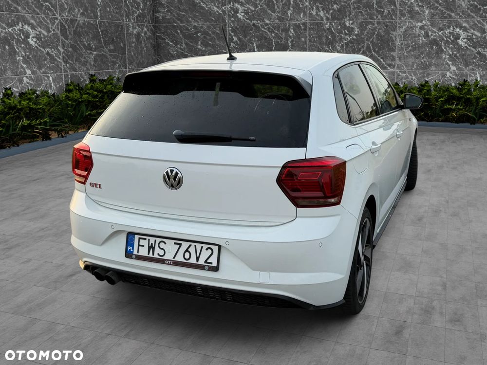 Volkswagen Polo 2.0 TSI DSG GTI - 10