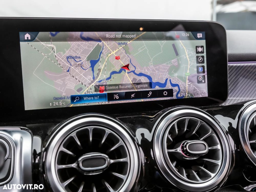 Mercedes-Benz GLB 200 4Matic 8G-DCT AMG Line - 25