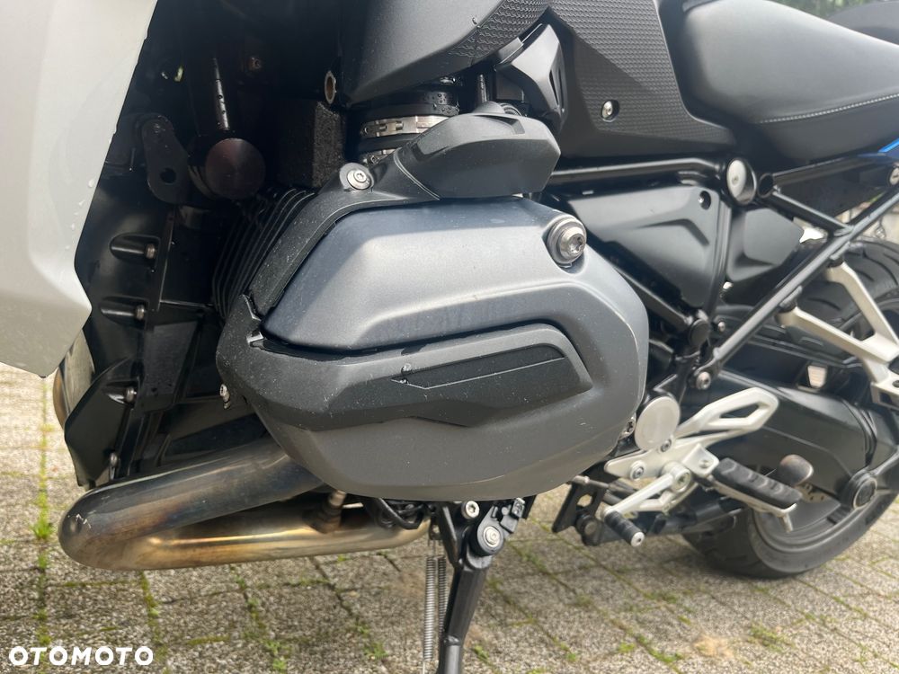 BMW RS - 13