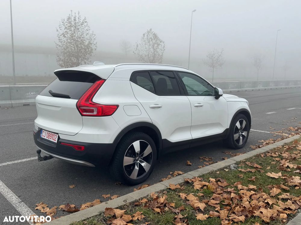 Volvo XC 40 D4 AWD Geartronic Momentum - 6
