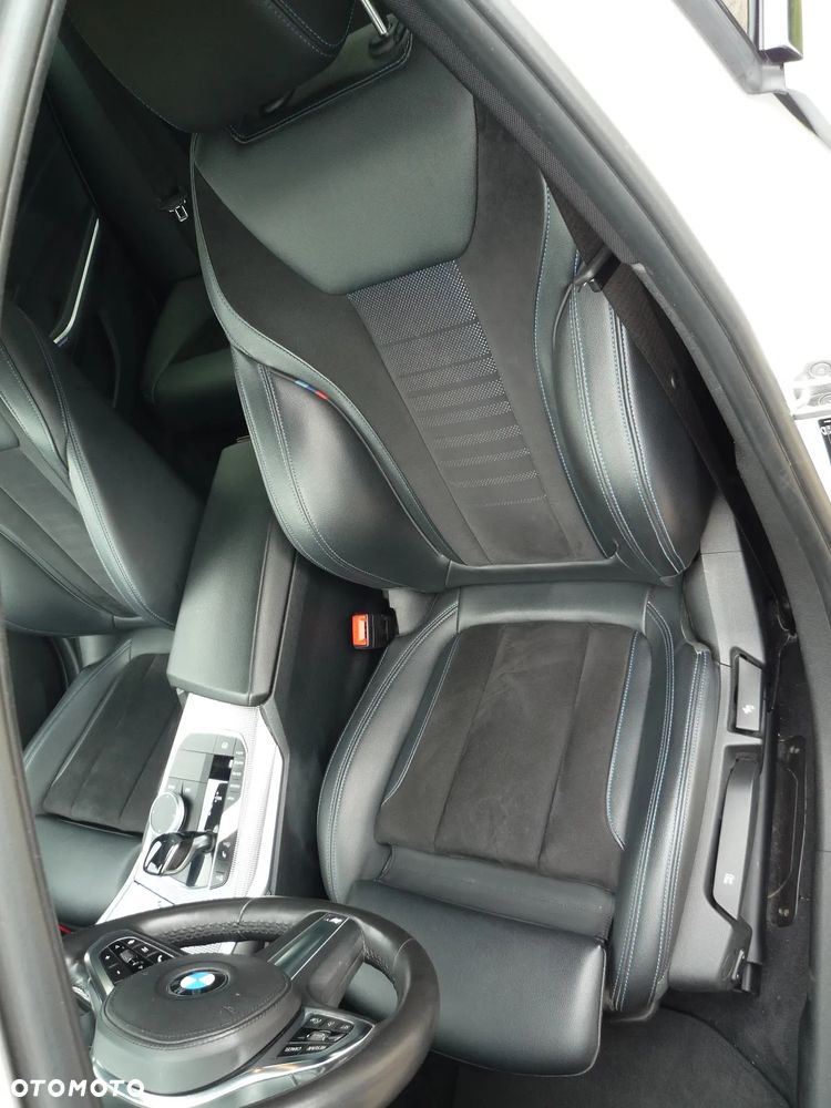BMW Seria 3 330i xDrive M Sport sport - 21