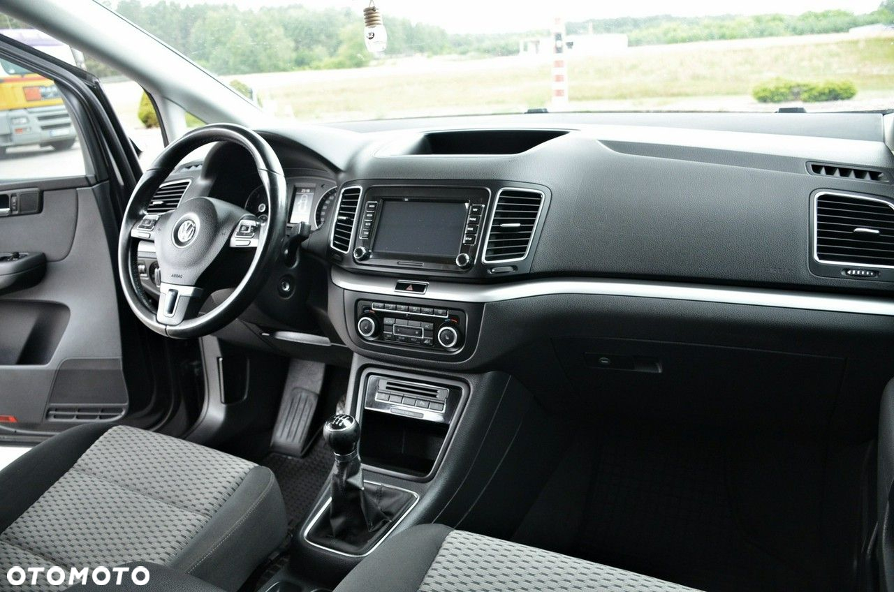 Volkswagen Sharan - 22